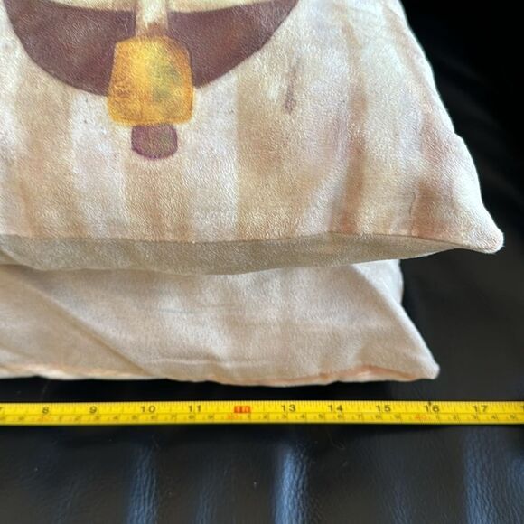 Tribal faces print throw pillows - Picture 5 of 5